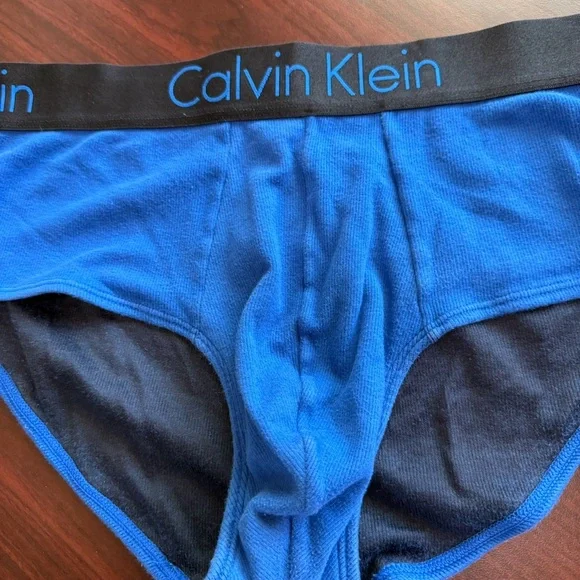Calvin Klein Men's Vibrant Blue Briefs - Picture 2 of 6